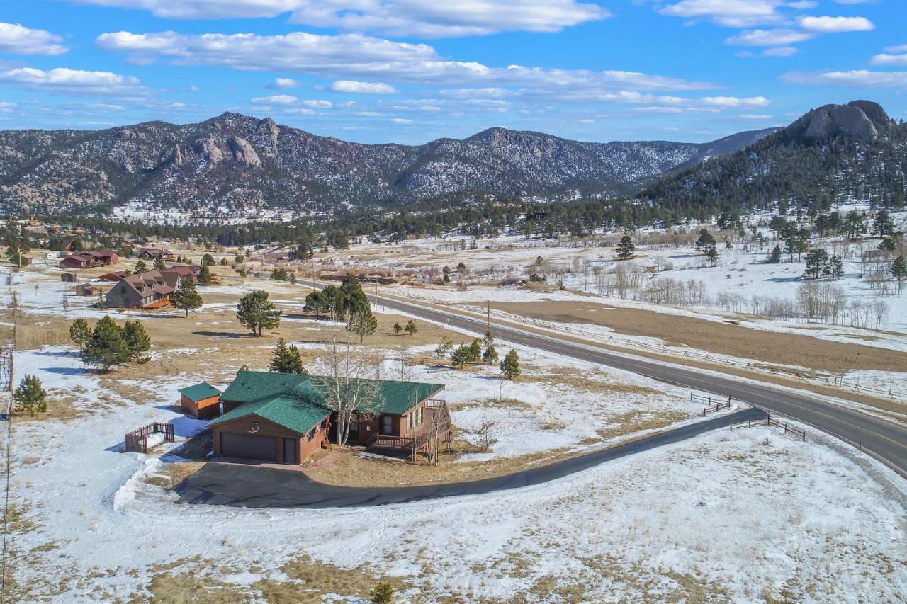 Lily Mountain Lodge - Amazing Mountains Views, Private Hot Tub, Great Location エステス・パーク エクステリア 写真